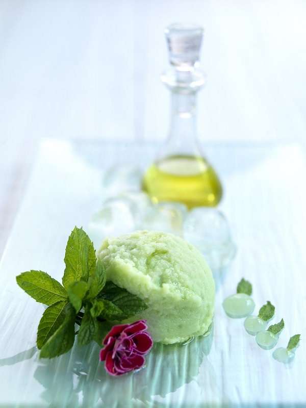 ice-cream made from soya yogurt, mint and olive oil