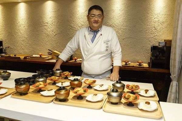 Daisuke Nomura cooking with Olive Oils from Spain