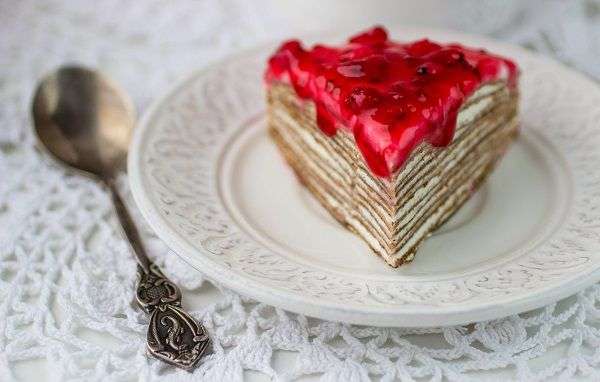 Delicious crepe cake recipe from Valentine´s Day