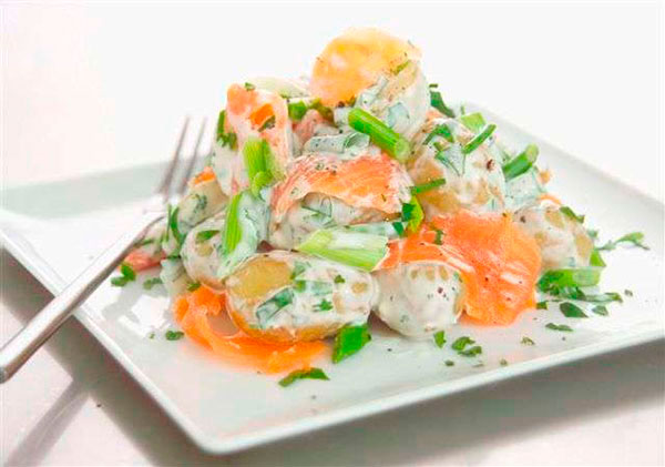 Smoked salmon potato salad