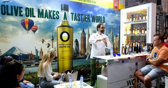 Olive Oil Month in Antwerp Central Station (Belgium)