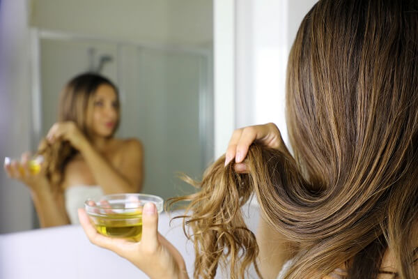 Olive oil for hair ends