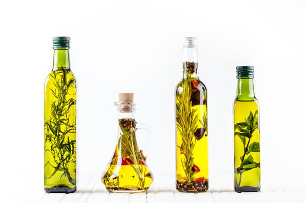 How to prepare aromatized olive oil